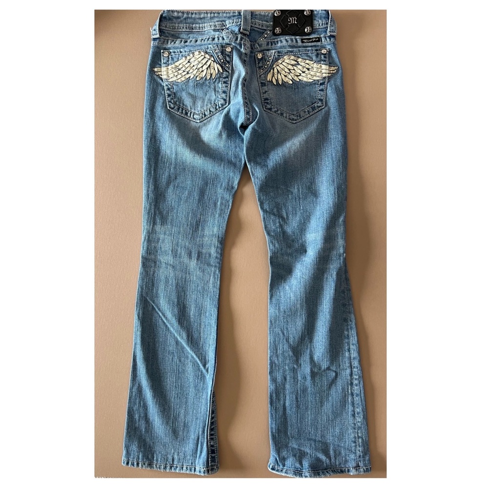 🏷️SOLD Miss Me Light Wash Bootcut Jeans - Picture 5 of 15